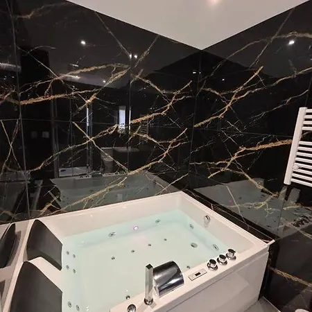 Apartamento Prestige Jacuzzi & Clim, Parking - Centre-ville