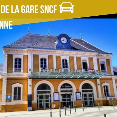 Apartment Prestige Jacuzzi & Clim, Parking - Roanne Centre-Ville *