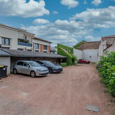 Prestige Jacuzzi & Clim, Parking - Roanne Centre-Ville Roanne